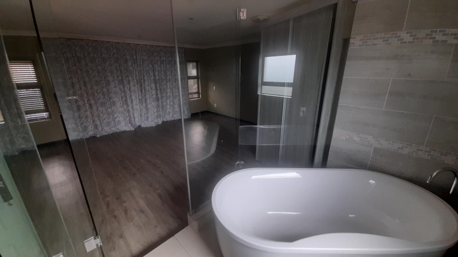 4 Bedroom Property for Sale in Birdwood Estate North West